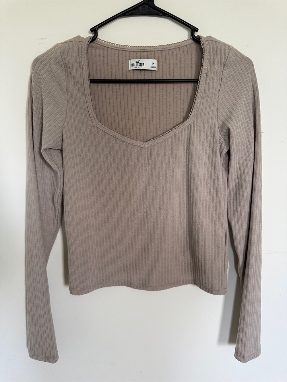 Hollister Women's Taupe Ribbed Scoop-Neck Long Sleeve Top